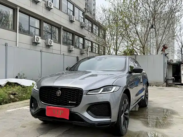 JAGUAR F PACE