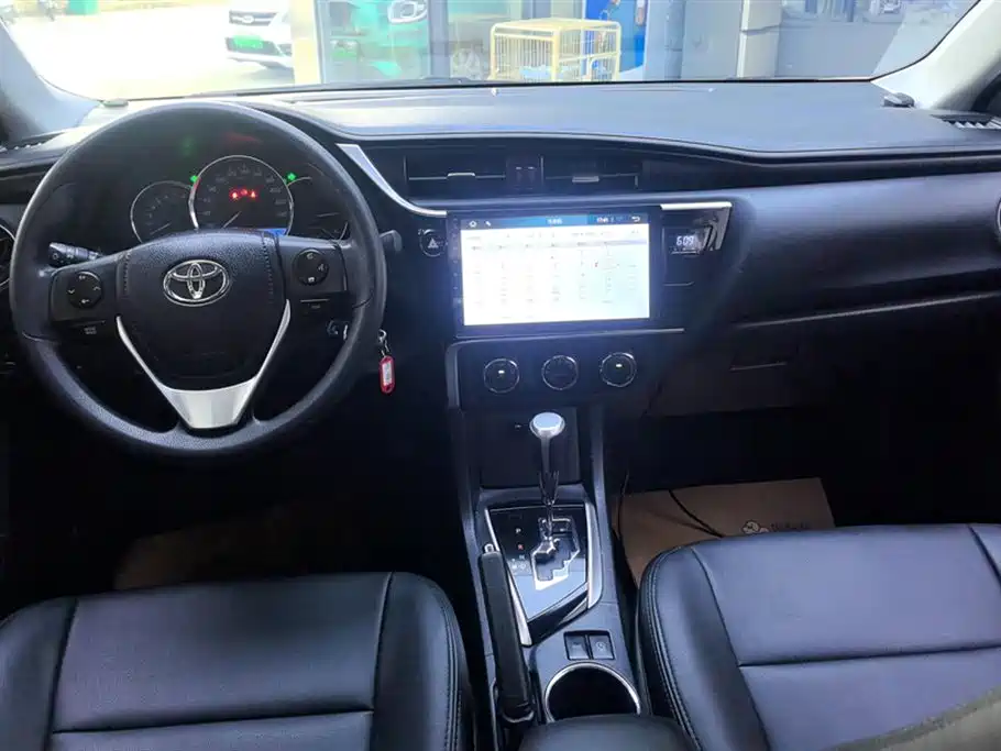 Toyota Corolla 2017 Facelift 1.2T S-CVT GL фото 12