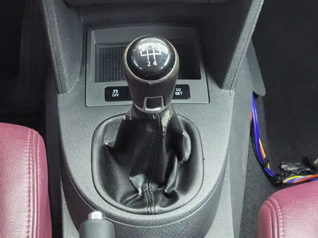 Volkswagen Touran 2015 1.4T Manual Trend Edition 5-seater фото 13