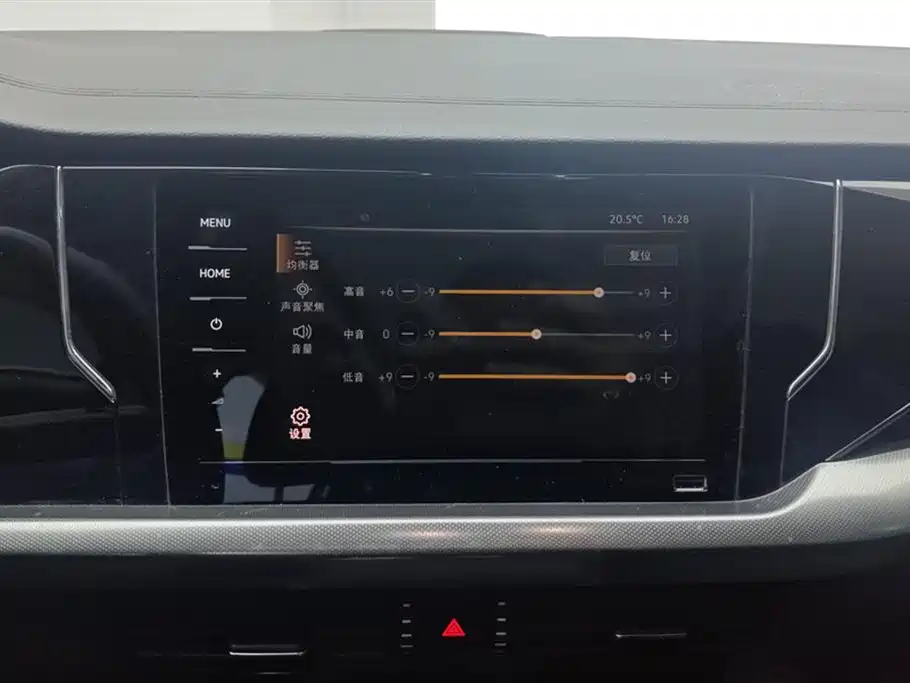 Volkswagen Passat 2022 330TSI Starlight Elite Edition фото 13