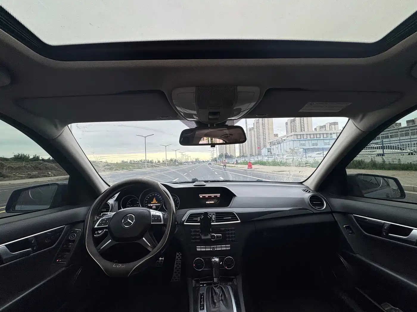 Mercedes-Benz C-Class 2013 Model C 180 CGI Classic фото 11