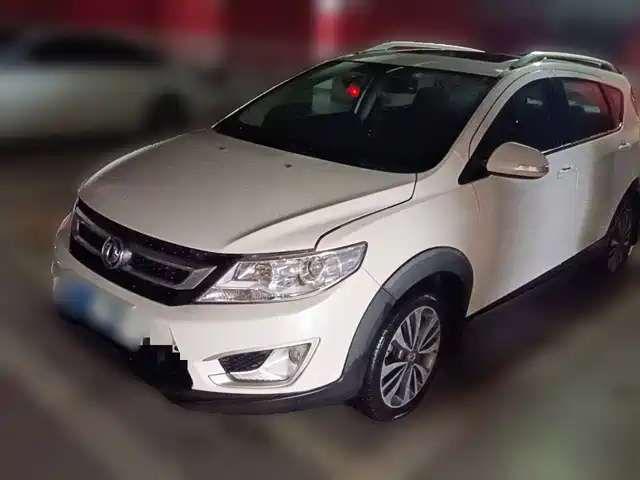  Dongfeng Aeolus Dongfeng Fengshen AX3 2016 1.5L Automatic Premium Cool Edition