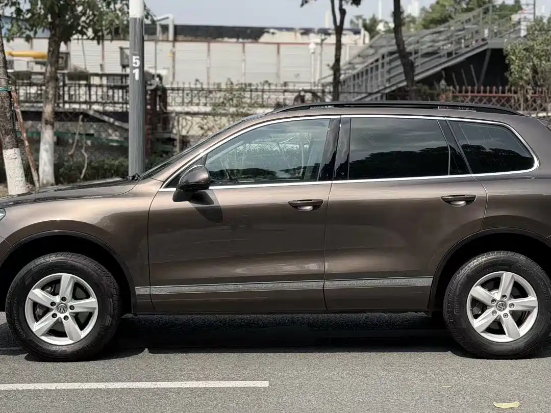 Volkswagen Touareg 2014 2011 3.0TSI Comfort