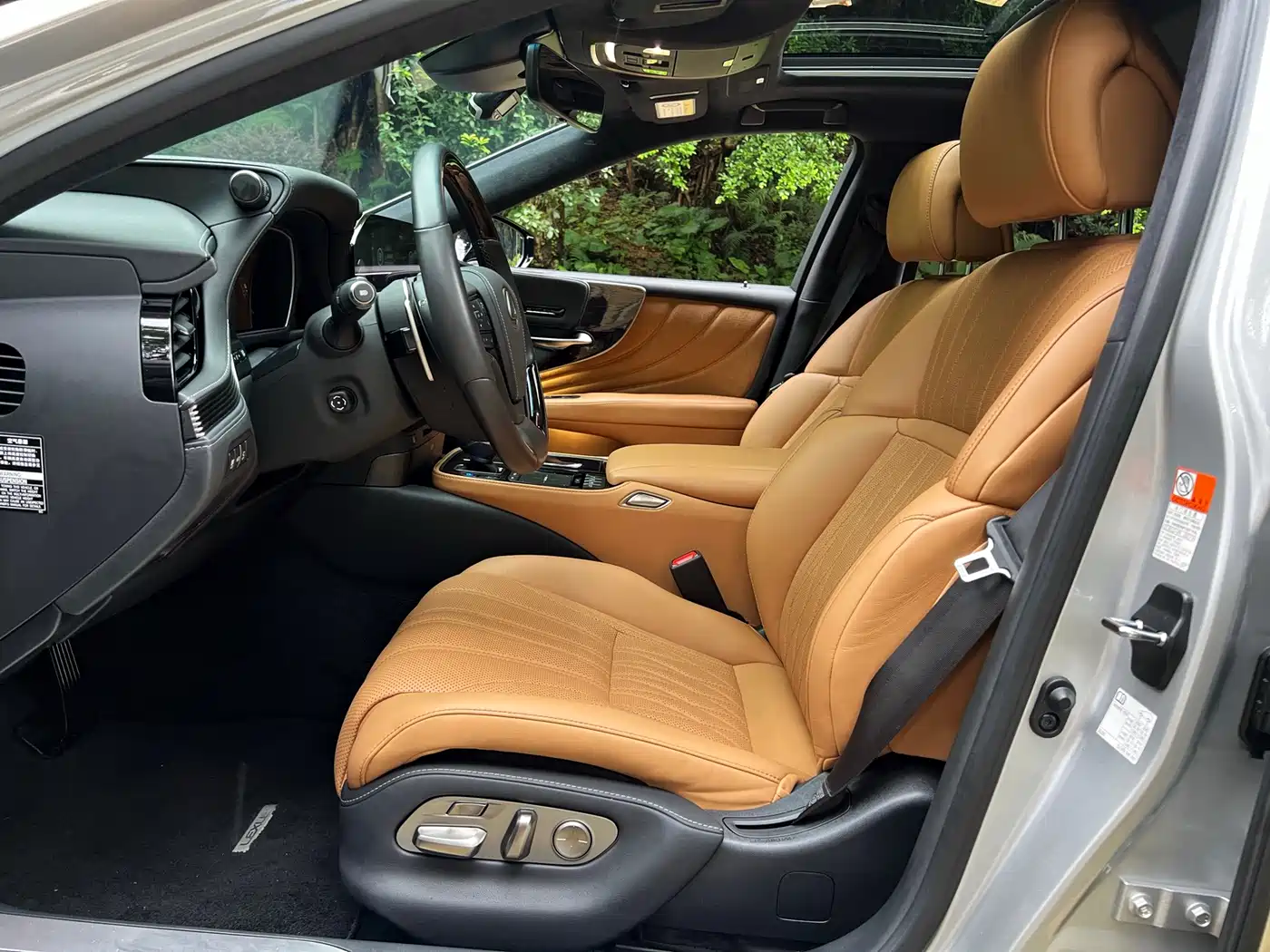 Lexus LS 2022 2021 500h Luxury Edition