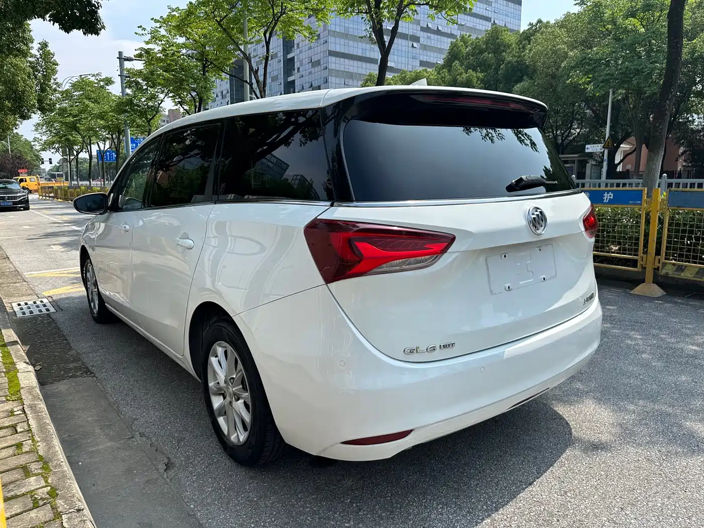 Buick GL6 2017 2018 18T 6-Seater Elite