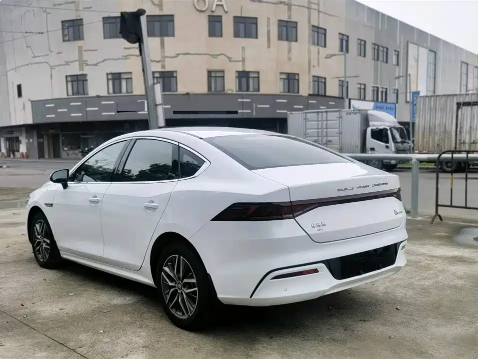 BYD Qin PLUS 2023 Champion Edition EV 420KM Advanced Type фото 4