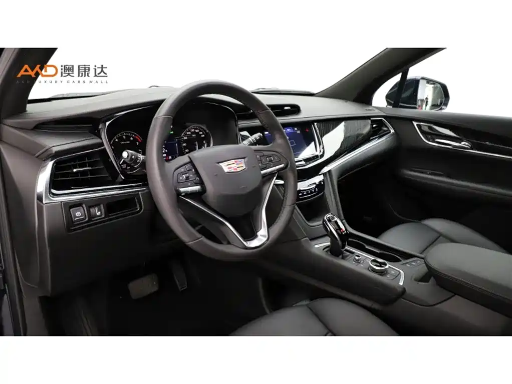 CADILLAC XT6