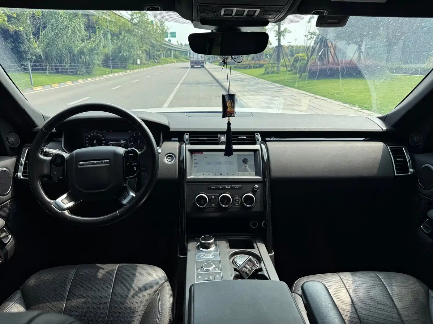 Фото 4 - Land Rover Discovery