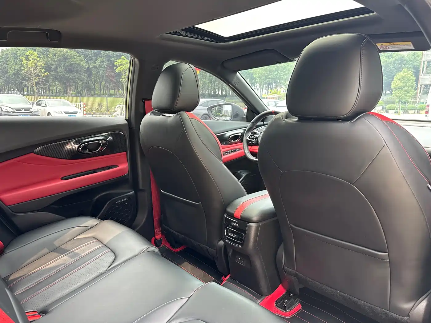 GAC Trumpchi Trumpchi Emkoo 2021 270T DCT J16 Edition фото 32