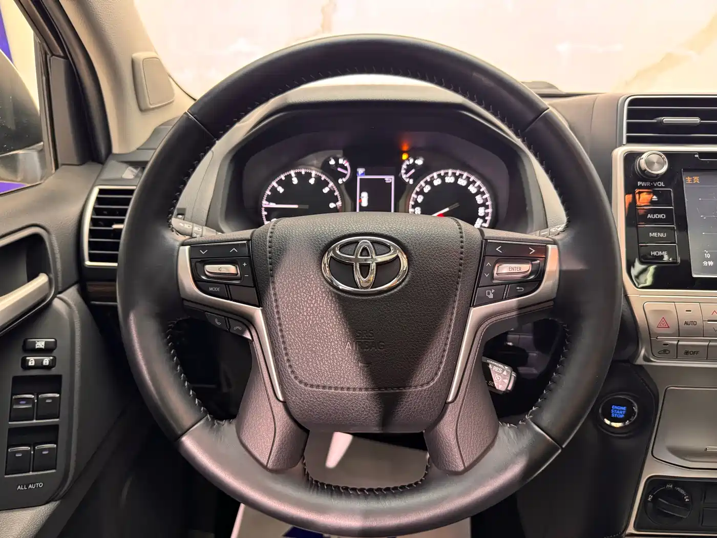 Toyota Prado 2018 3.5L Auto TX-L фото 11