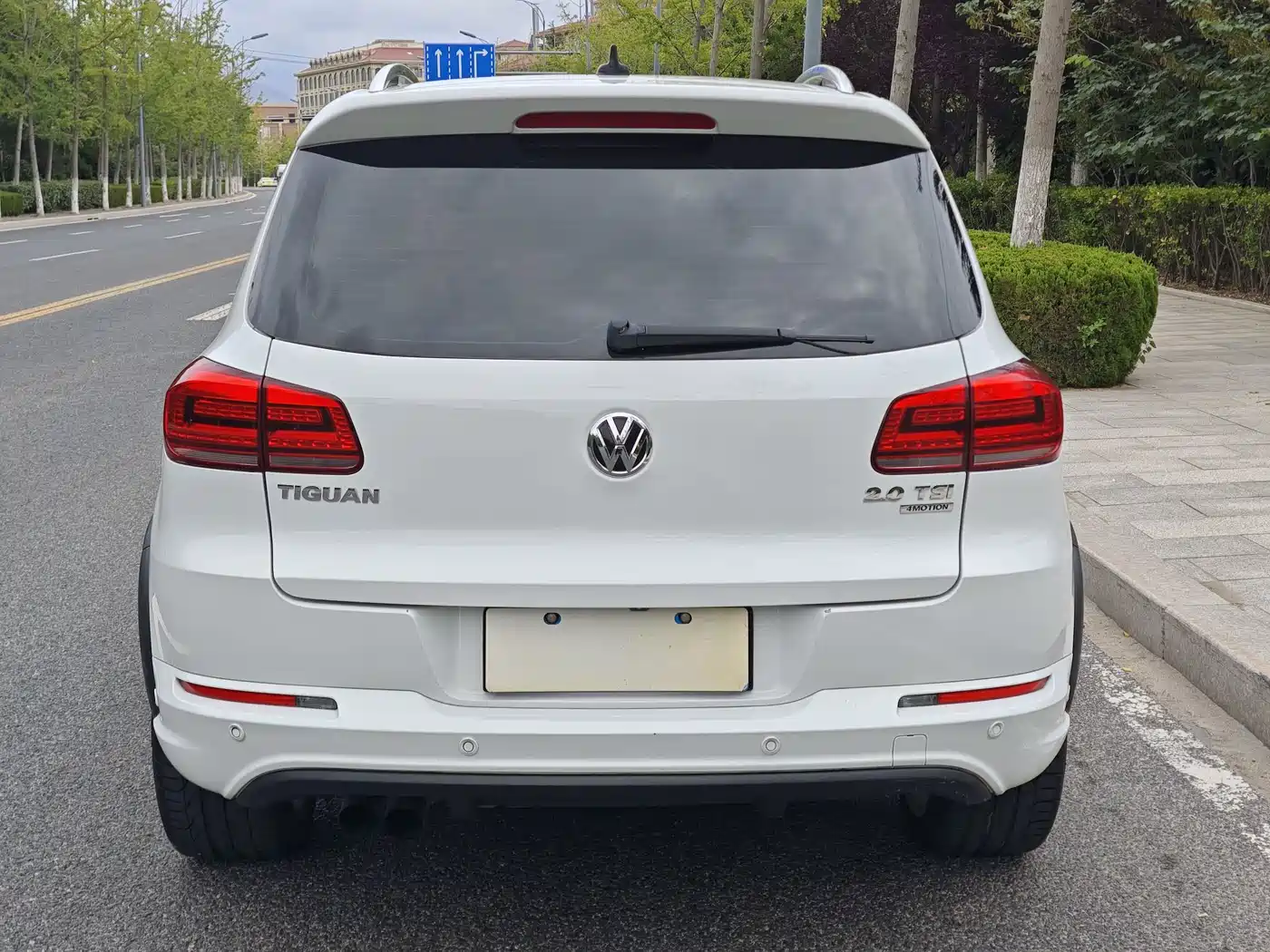 Фото 4 - Volkswagen Tiguan
