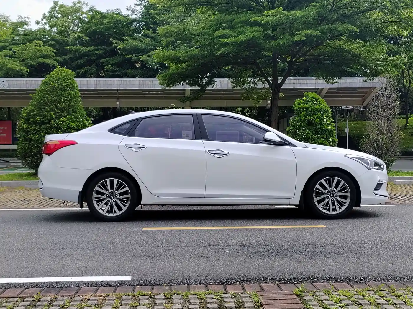 Hyundai Mistra 2017 1.8L Automatic Prestige DLX (China V) фото 6