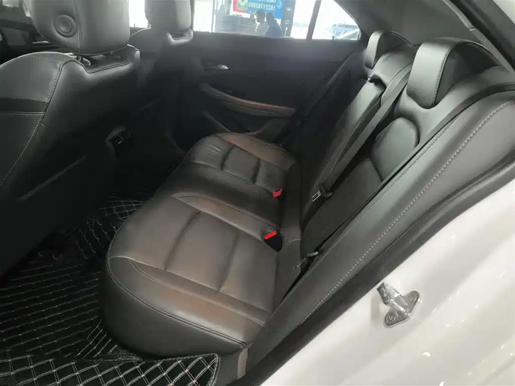 Chevrolet Malibu 2018 530T Automatic Luxury Edition фото 17