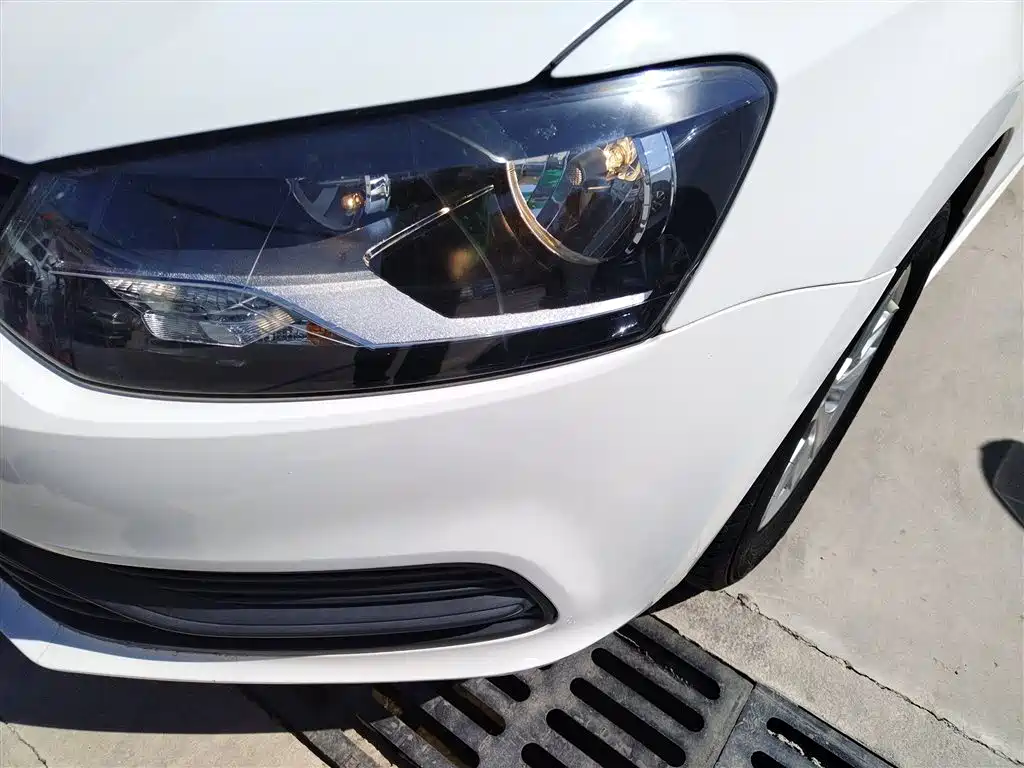 Volkswagen Polo 2016 1.4L Automatic Trend фото 24