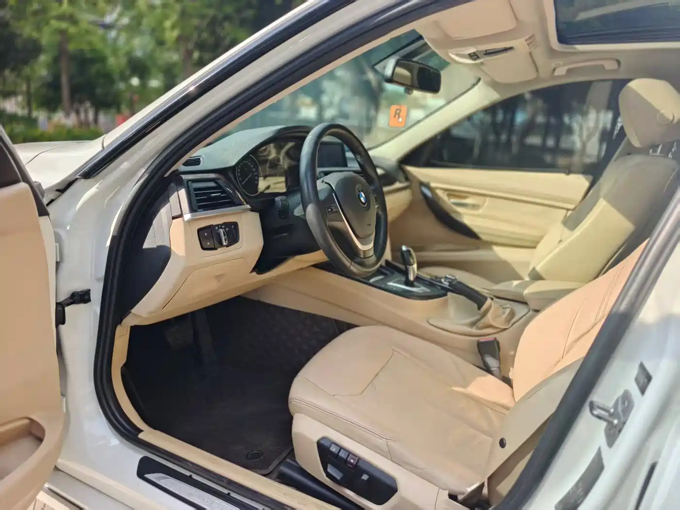 BMW 3 Series 2013 320Li Luxury Design Package фото 8