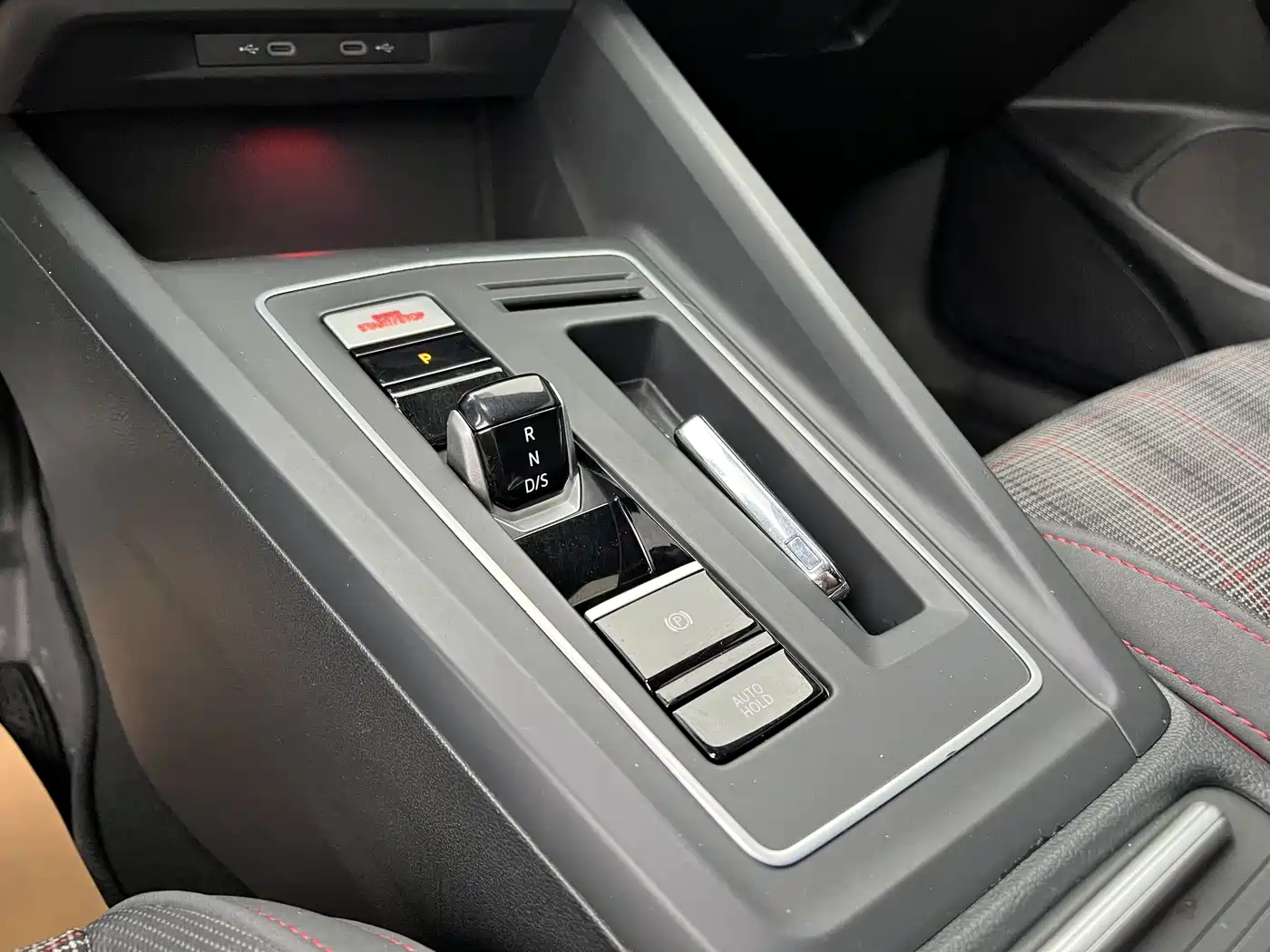 Volkswagen Golf GTI 2021 380TSI DSG GTI фото 12