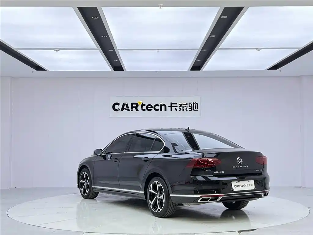 Volkswagen Magotan 2023 2 Million Units Anniversary Edition 330TSI DSG Leading Type фото 3