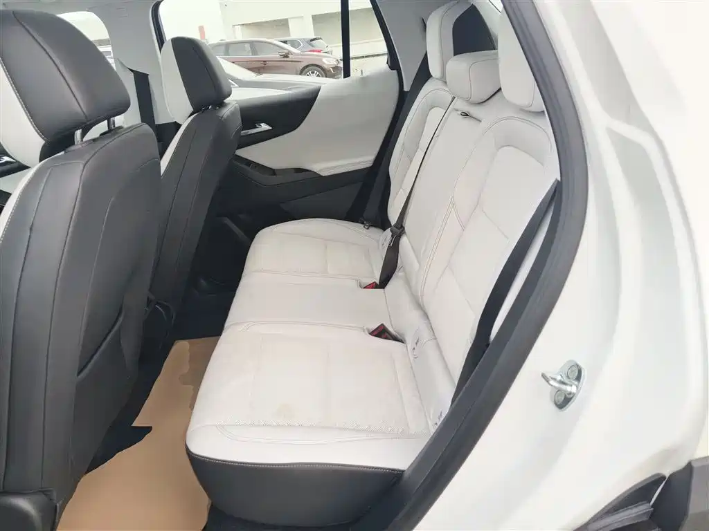 Chevrolet Equinox Plus 2024 155km ACTIV Ultimate Edition фото 17