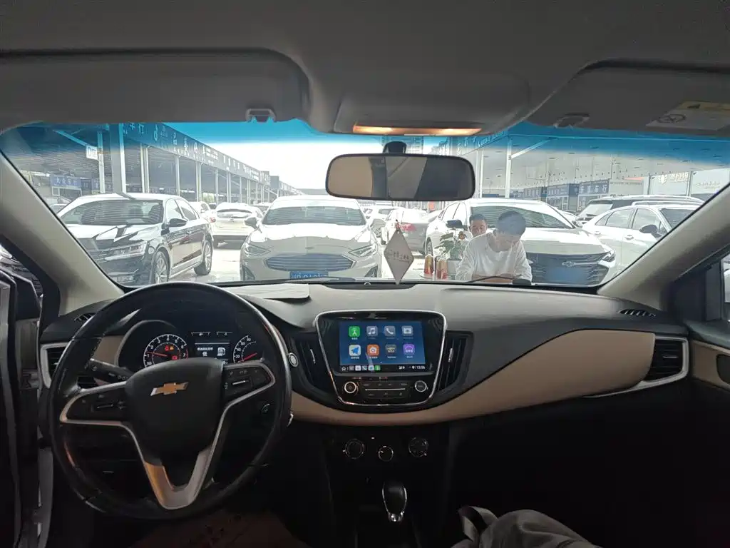 CHEVROLET CRUZE