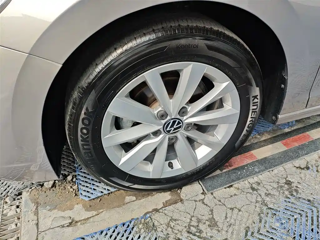 Volkswagen Bora 2021 1.5L Automatic Elite Smart Edition фото 23