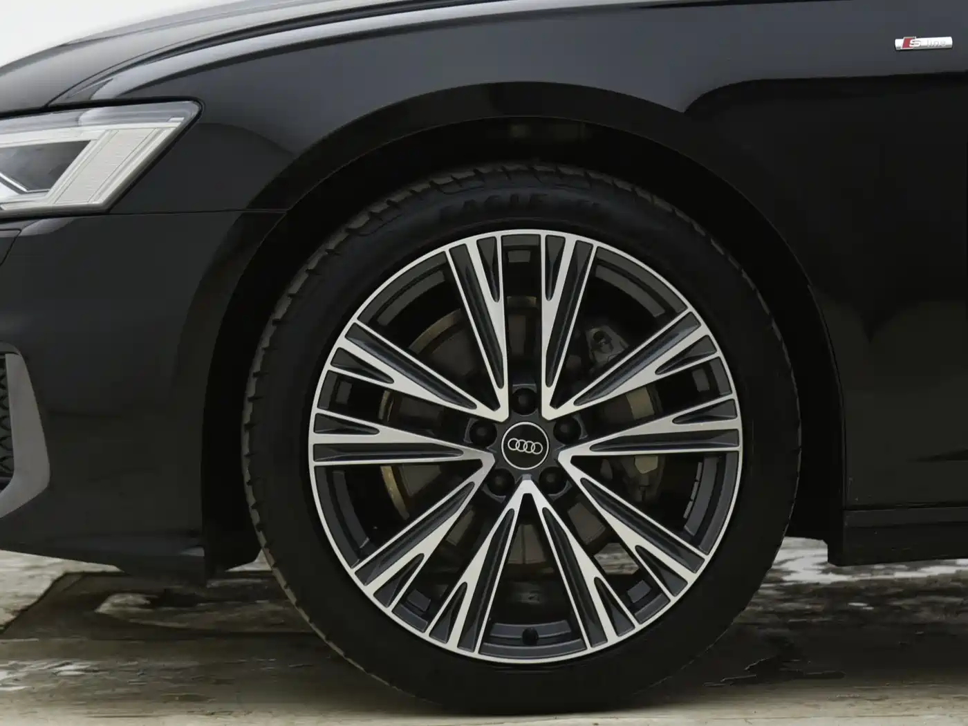 Audi A6L 2022 40 TFSI Luxury Dynamic фото 4