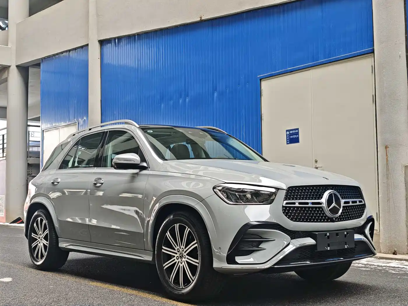 Mercedes-Benz GLE 2024 Facelift GLE 350 4MATIC Fashion фото 3