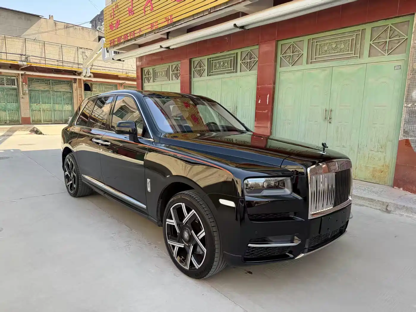 Rolls-Royce Cullinan 2018 5-Seater Version фото 11