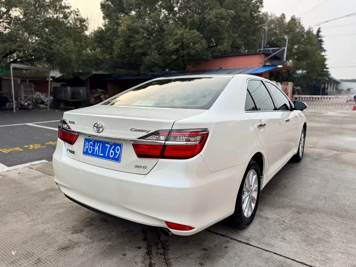 Toyota Camry 2016 2.0G 10th Anniversary Leading Edition фото 10