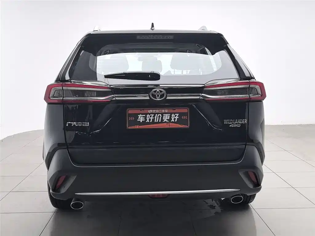 Toyota Wildlander 2022 2.0L CVT FWD Luxury PLUS Edition фото 4