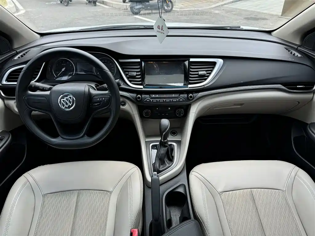 Фото 10 - Buick Excelle
