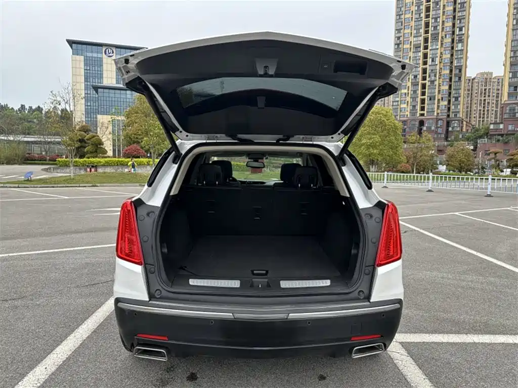 Cadillac XT5 2017 Anniversary Edition 28T 4WD Luxury фото 10