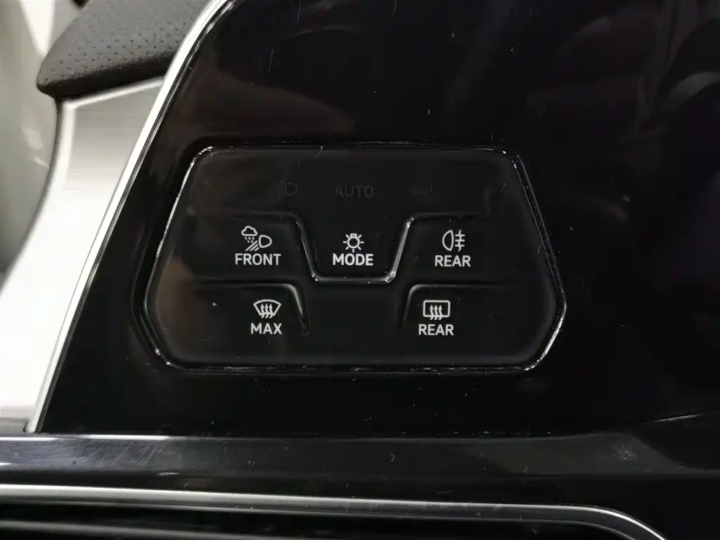 Volkswagen Talagon 2021 380TSI 4WD R-Line Explorer Edition фото 21