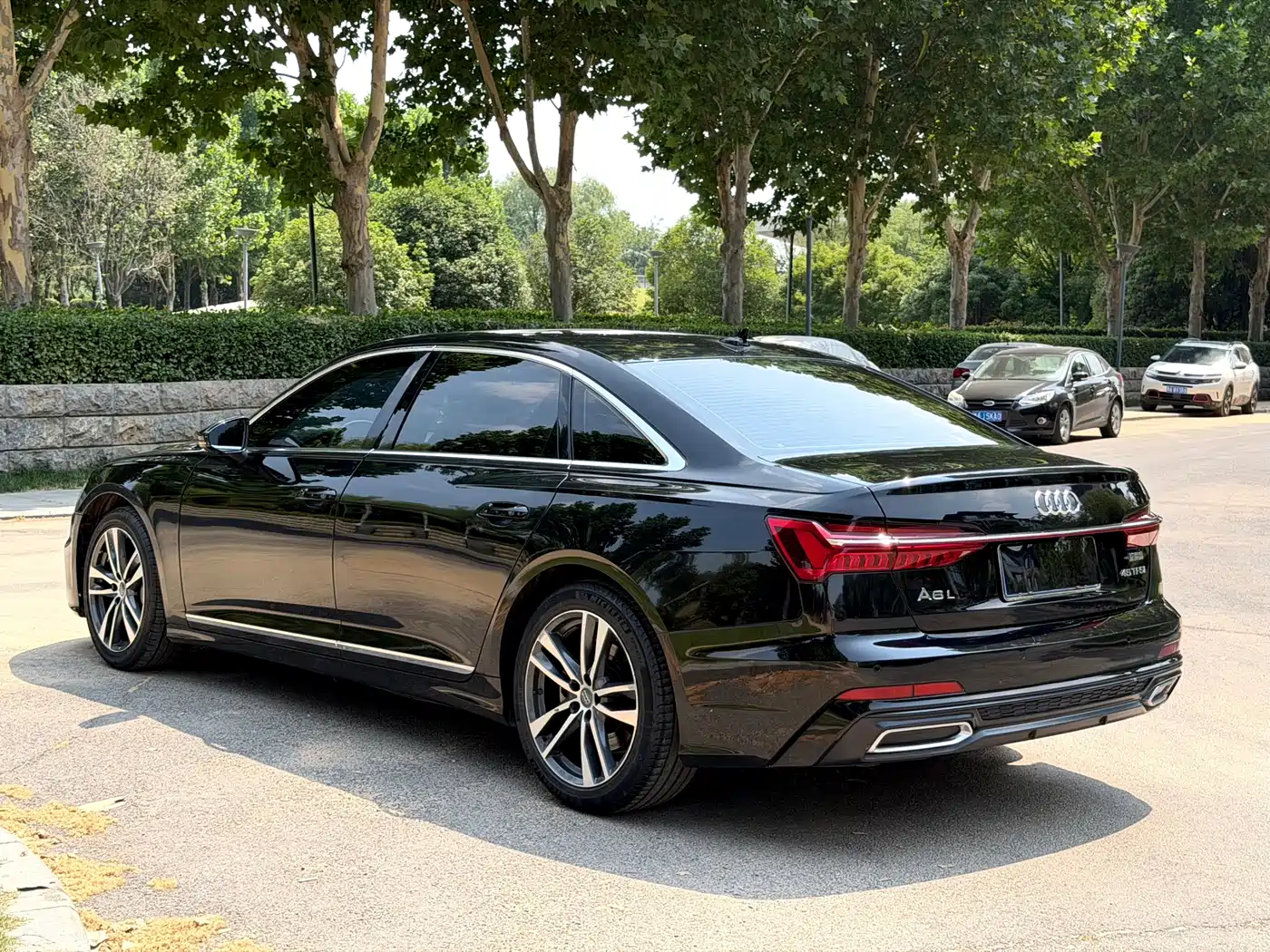 Photo 7 - Audi A6L