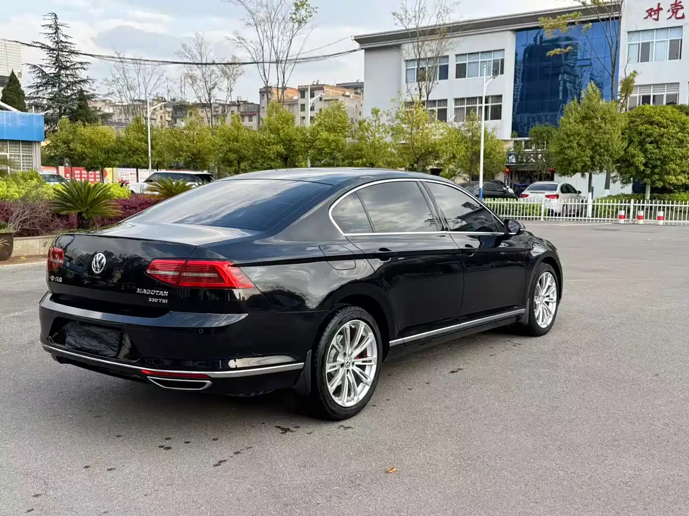 Volkswagen Magotan 2019 330TSI DSG Leading China VI фото 7