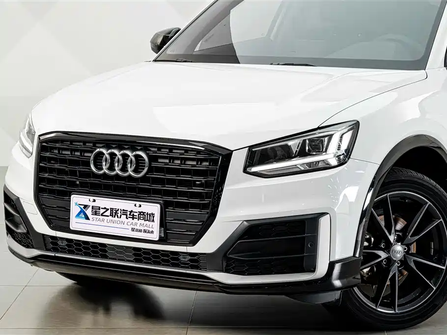 Фото 2 - Audi Q2L