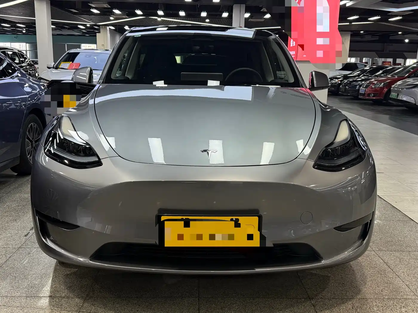 TESLA MODEL Y