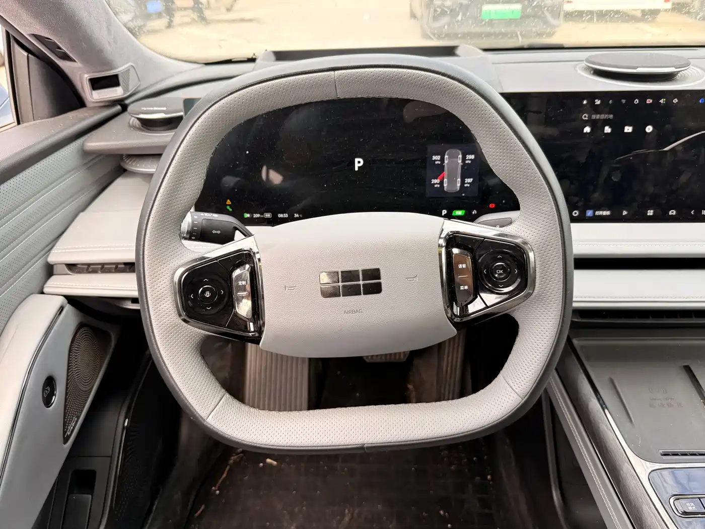 Geely Galaxy Galaxy E8 2025 700km Long Voyage Smart Drive Edition фото 7
