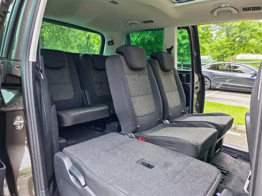 Volkswagen Sharan 2014 2.0TSI Standard фото 10