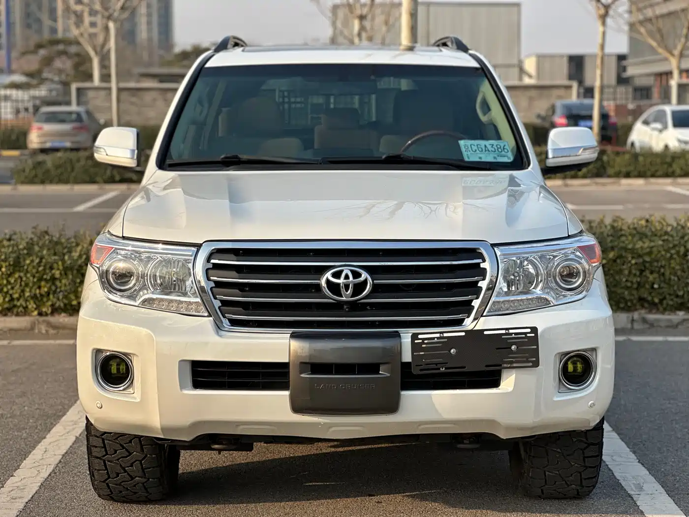 Toyota Land Cruiser (Import) 2015 4.0L V6 Middle East Limited Edition фото 2