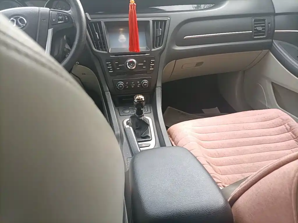 BAIC Senova D50 2015 2014 1.5L Manual Comfort