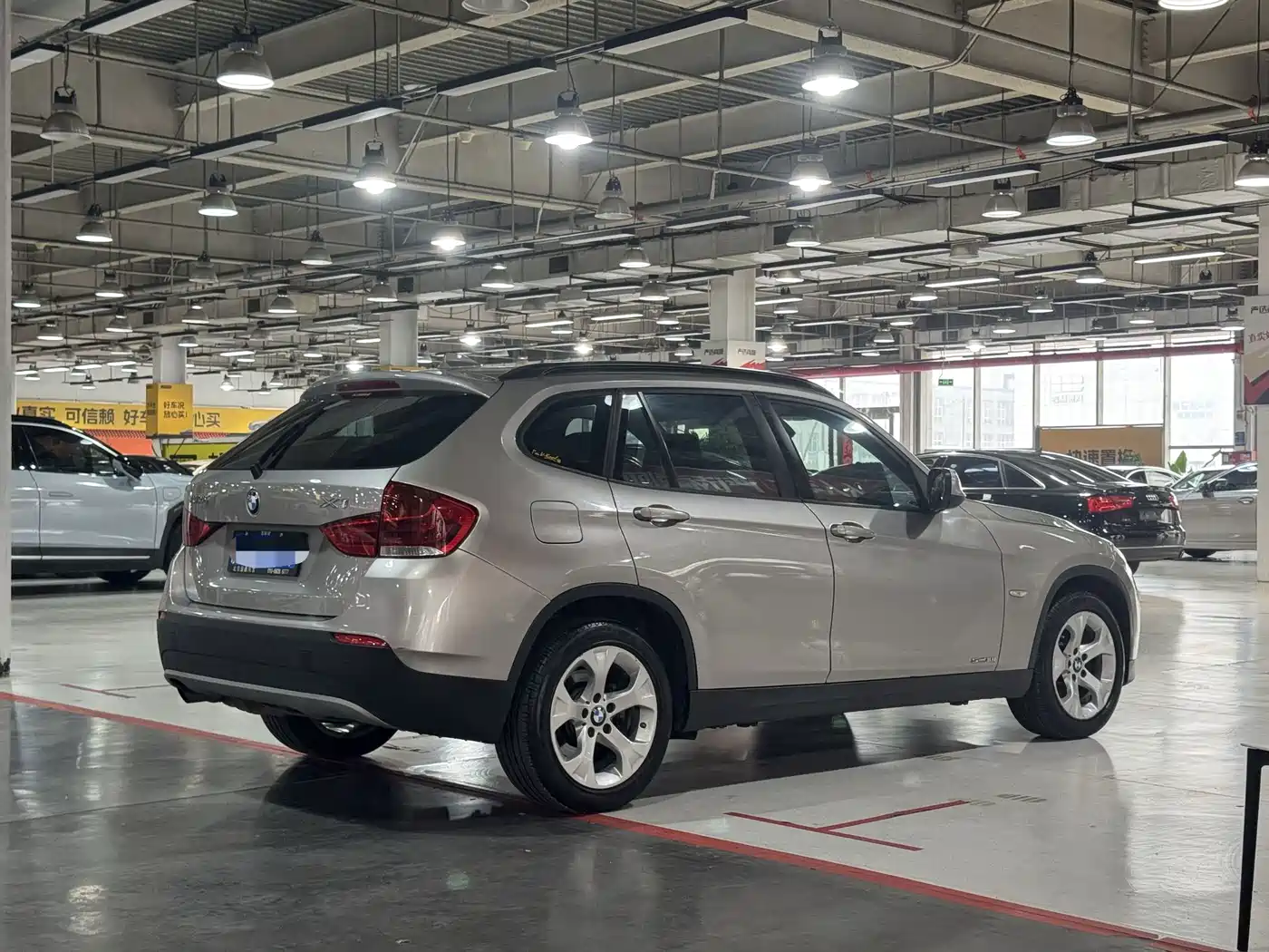 Фото 3 - BMW X1