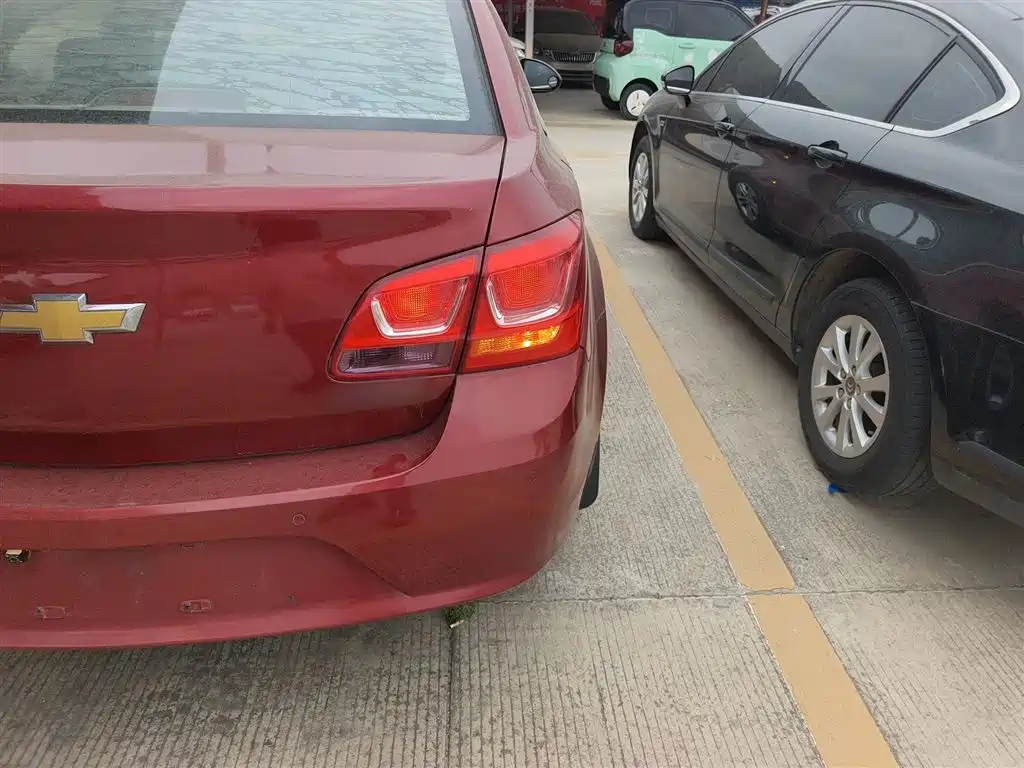 Chevrolet Cruze 2015 1.5L Classic SE AT фото 8