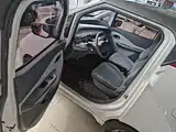 Фото 16 - Baojun E200