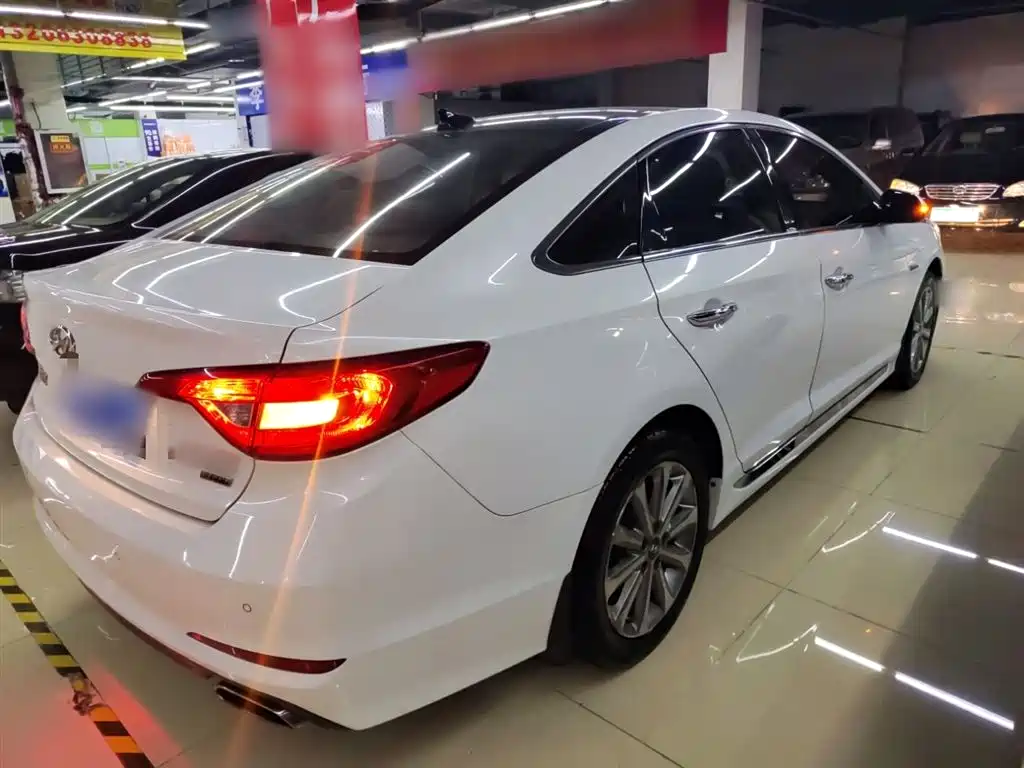 Hyundai Sonata 2015 1.6T GLS Smart фото 7