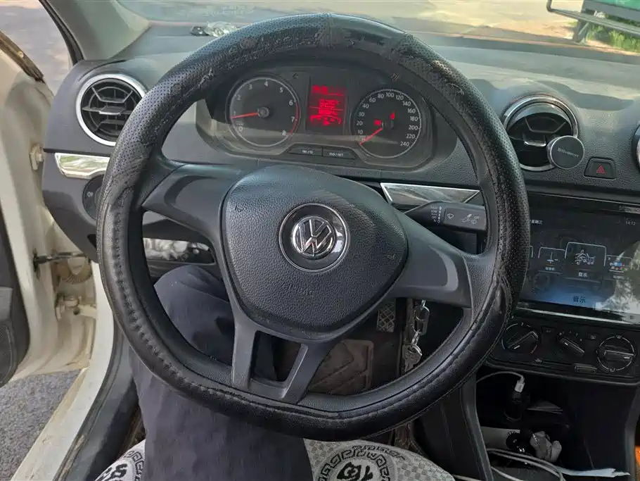 Volkswagen Jetta 2017 1.5L Manual Fashion фото 15