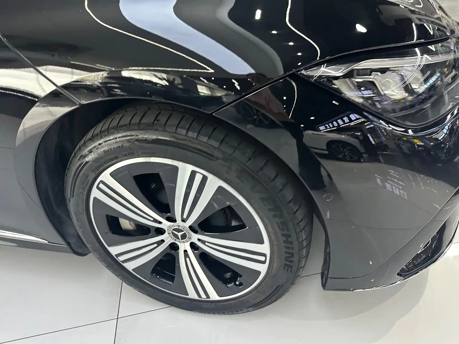 Фото 17 - Mercedes-Benz EQE