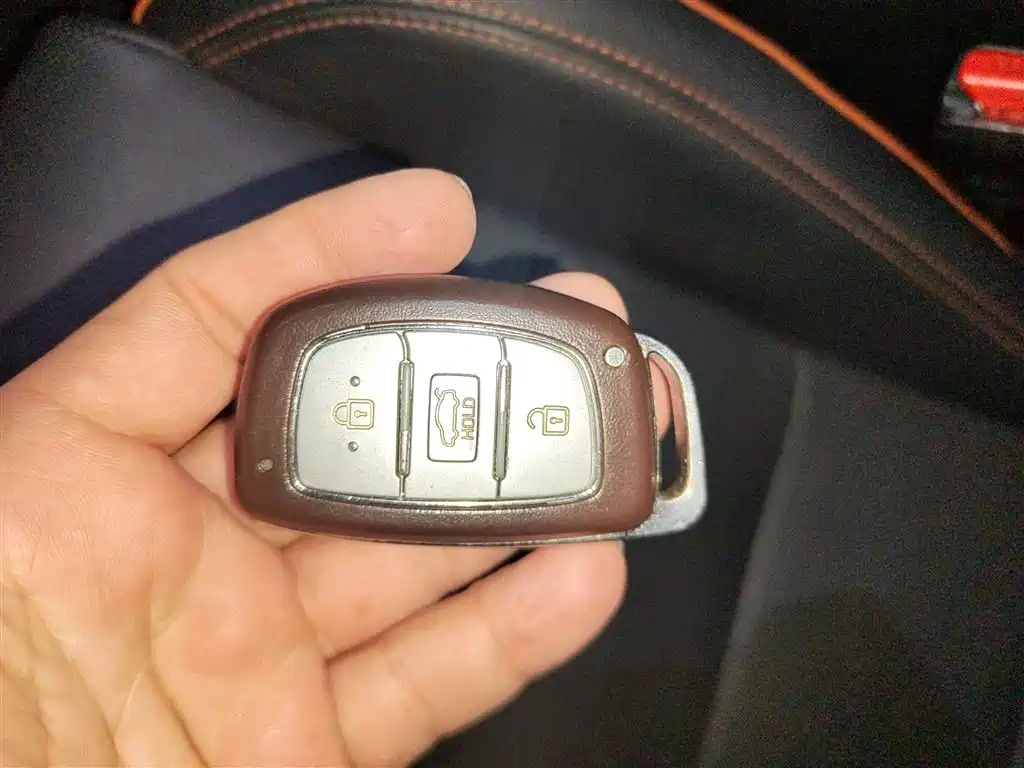 Hyundai Sonata 2015 1.6T GLS Smart фото 9