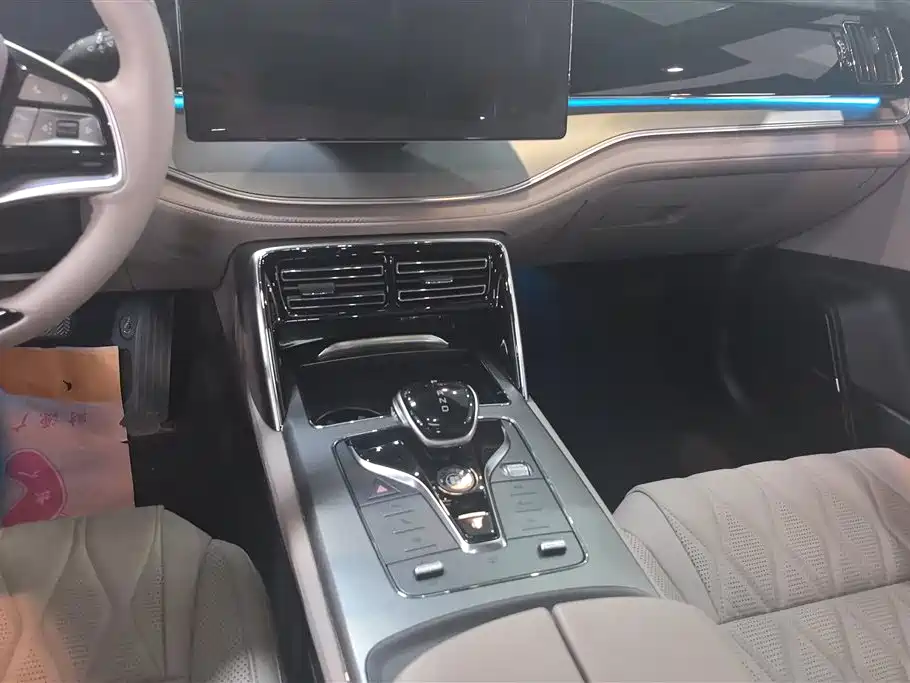 BYD Tang New Energy 2024 DM-i Honor Edition 112KM Premium фото 16