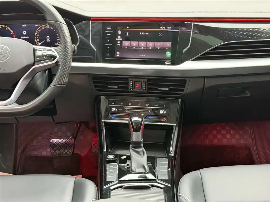 Volkswagen Passat 2023 Facelift 330TSI Elite Edition фото 25