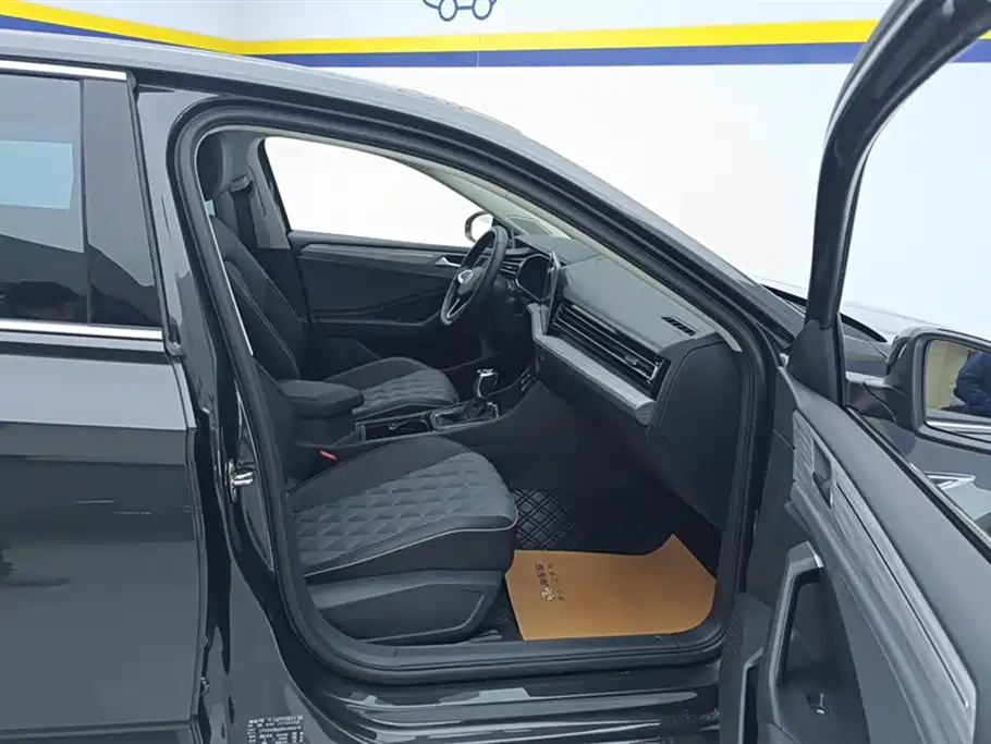 Volkswagen Sagitar 2025 300TSI DSG Surpass Edition фото 8